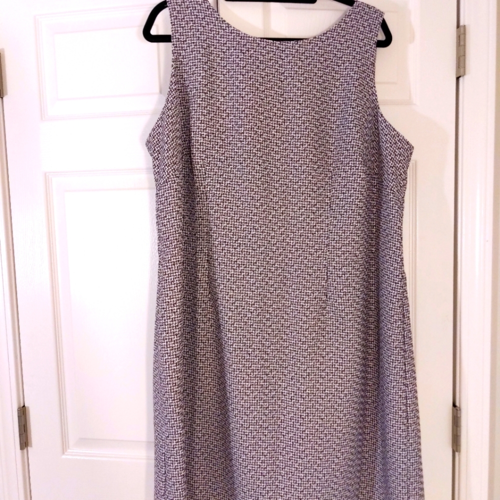 Danillo Women's 20W Woven Sleeveless Dress